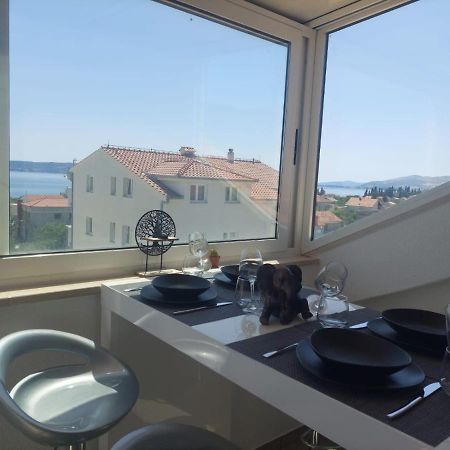 Top Floor Apartment With Sea View Kaštela Extérieur photo