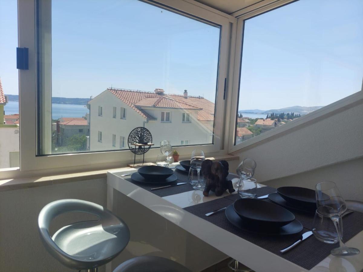 Top Floor Apartment With Sea View Kaštela Extérieur photo