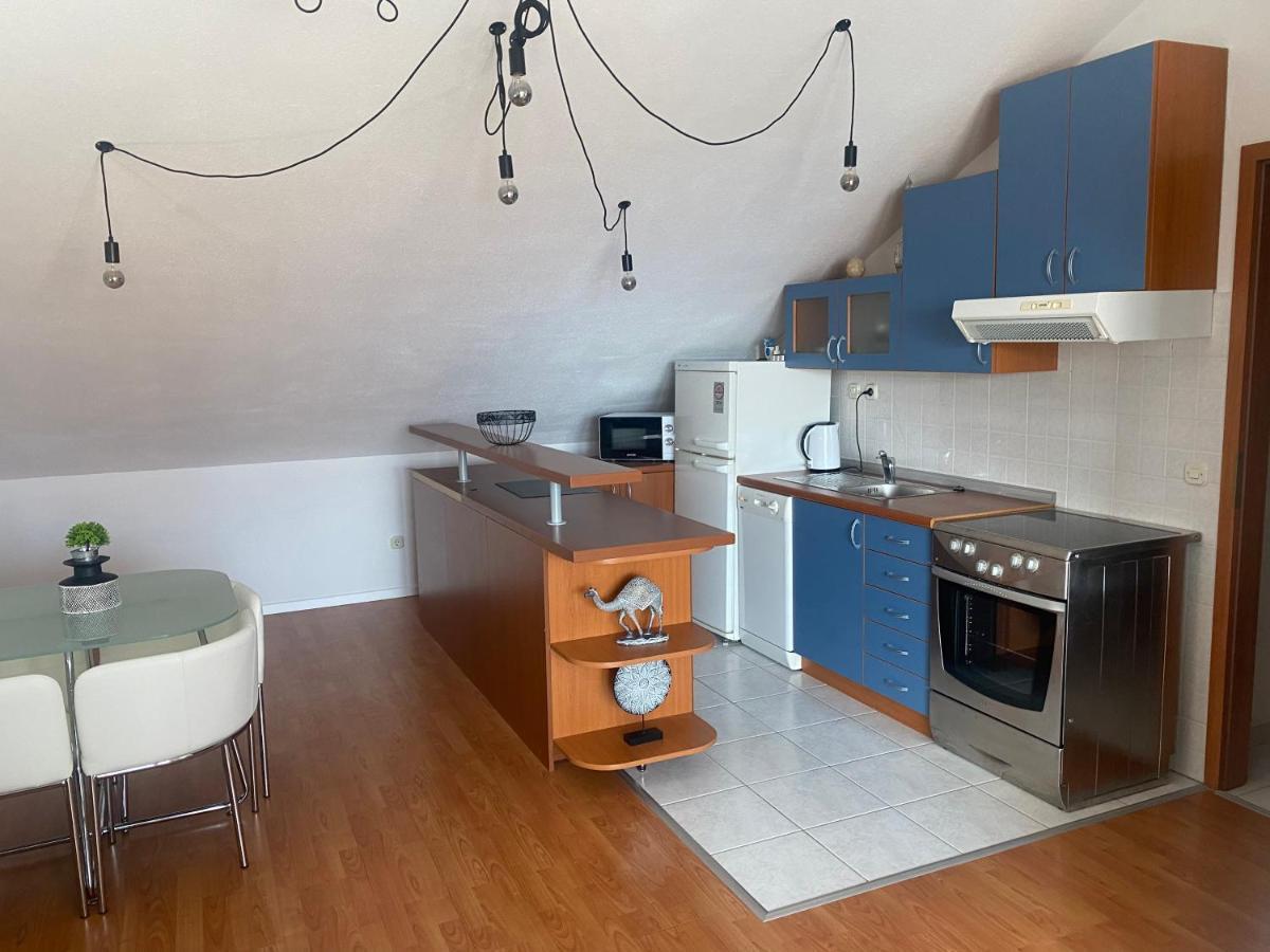 Top Floor Apartment With Sea View Kaštela Extérieur photo